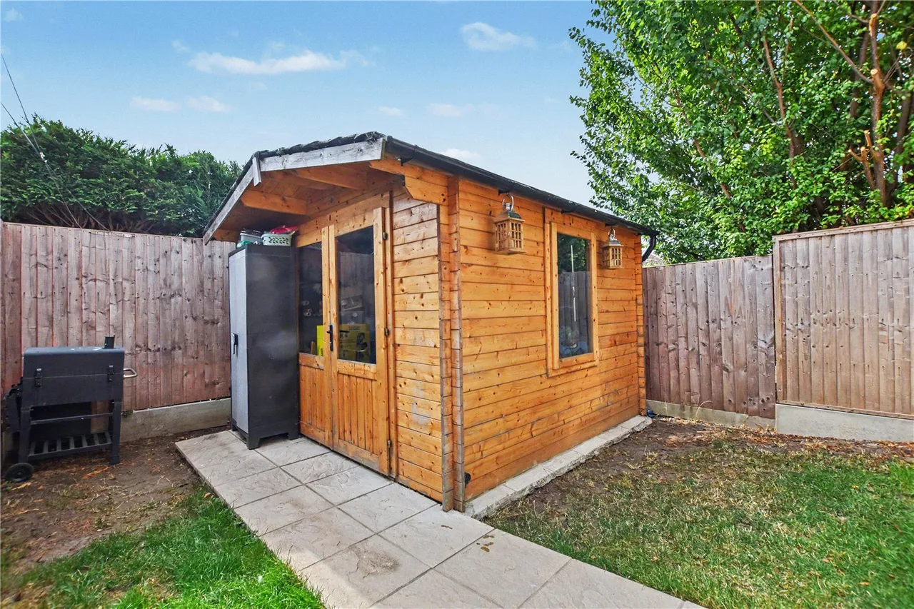 Margaret Close, Morley, LS27, photo 16