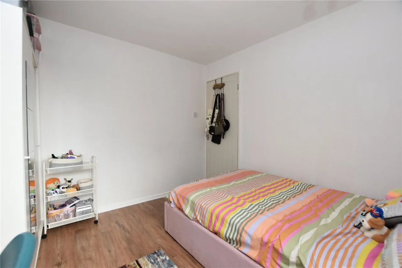 Margaret Close, Morley, LS27, photo 15