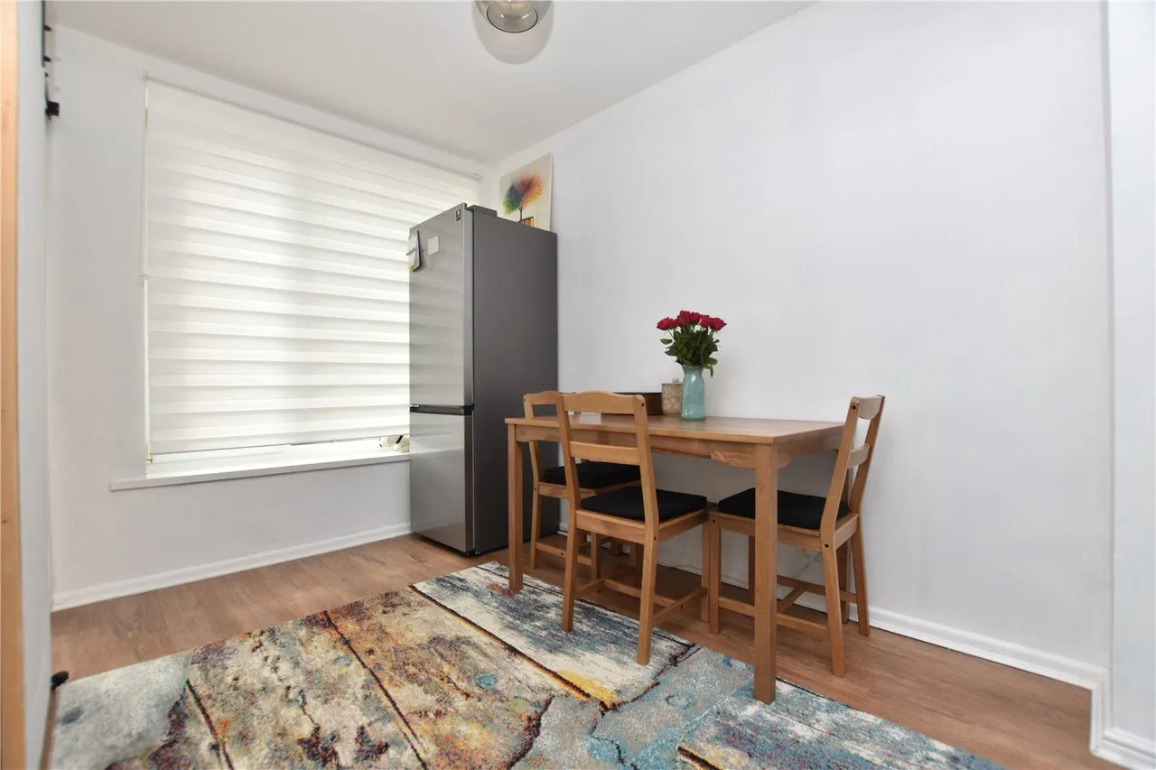 Margaret Close, Morley, LS27, photo 3