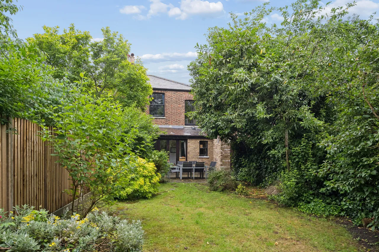 Little Bushey Lane, Bushey, Bushey, WD23 4RN, photo 11