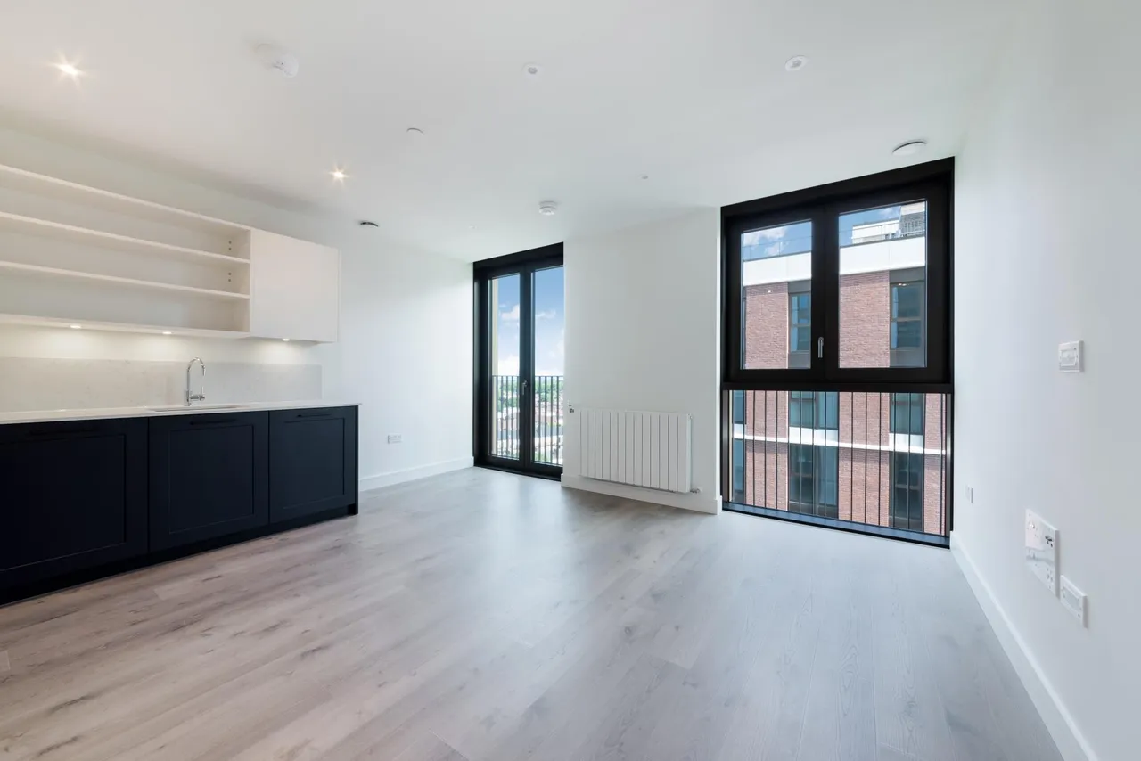 Menara Point, Twelve Trees Park, E16, photo 2
