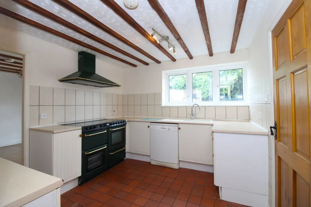 Broadwater Crescent, Stevenage, photo 3