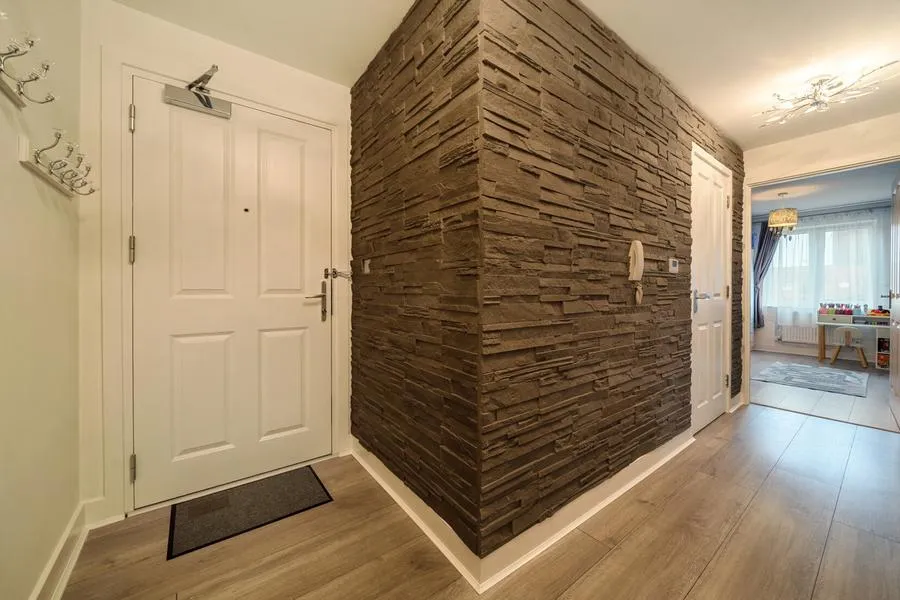Gomer Road, Bagshot, GU19, photo 11