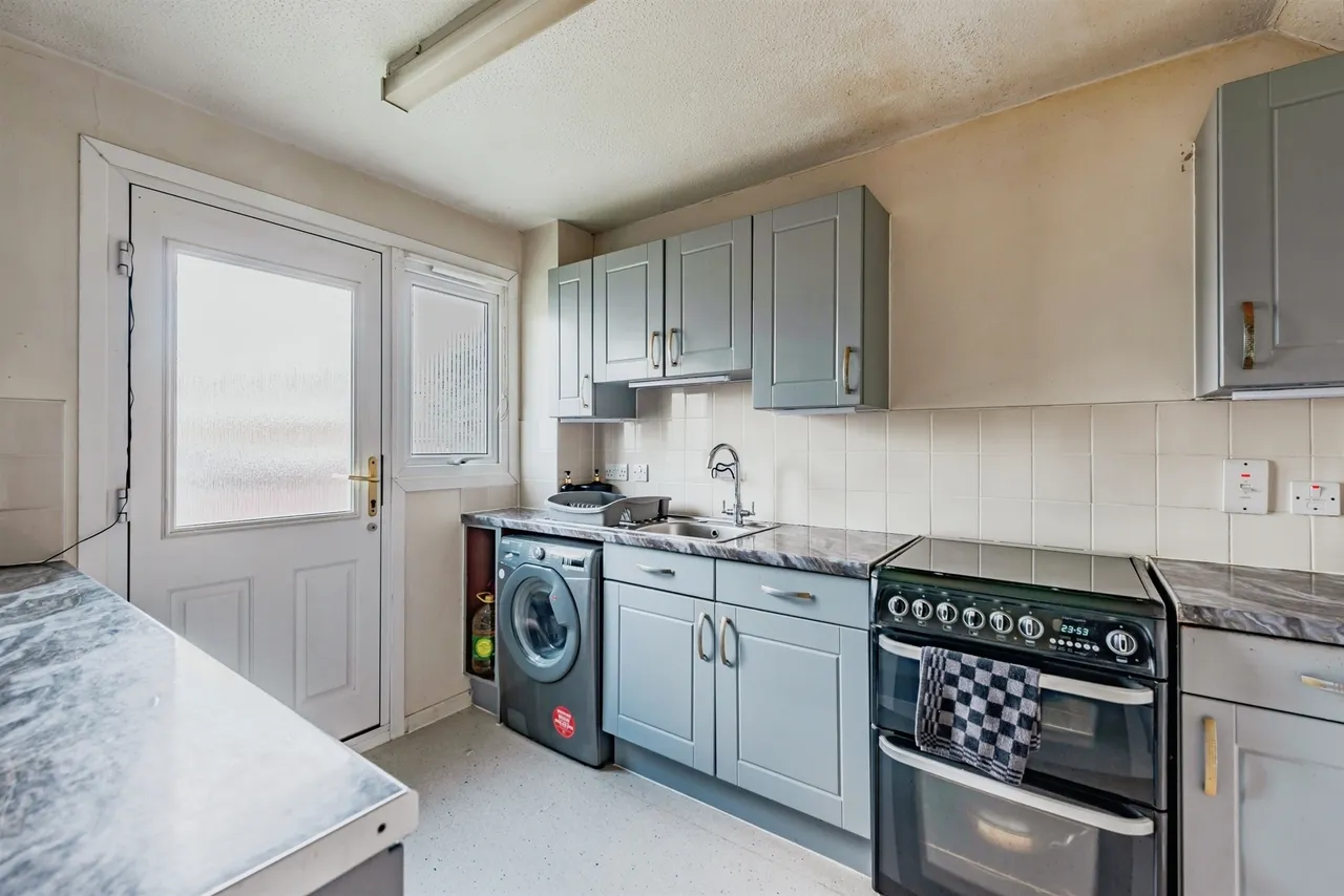 Beaumont Close, Ifield, RH11, photo 5