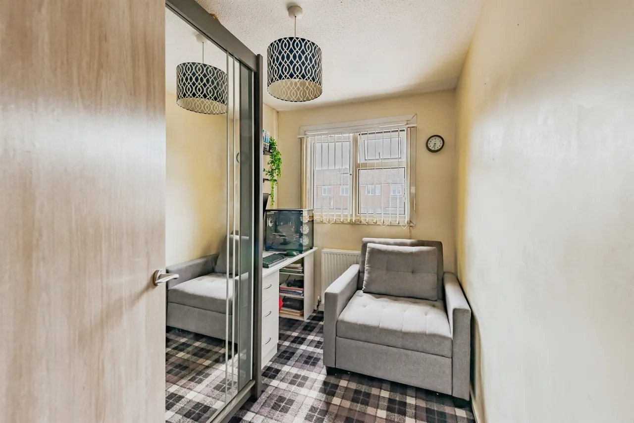 Beaumont Close, Ifield, RH11, photo 8