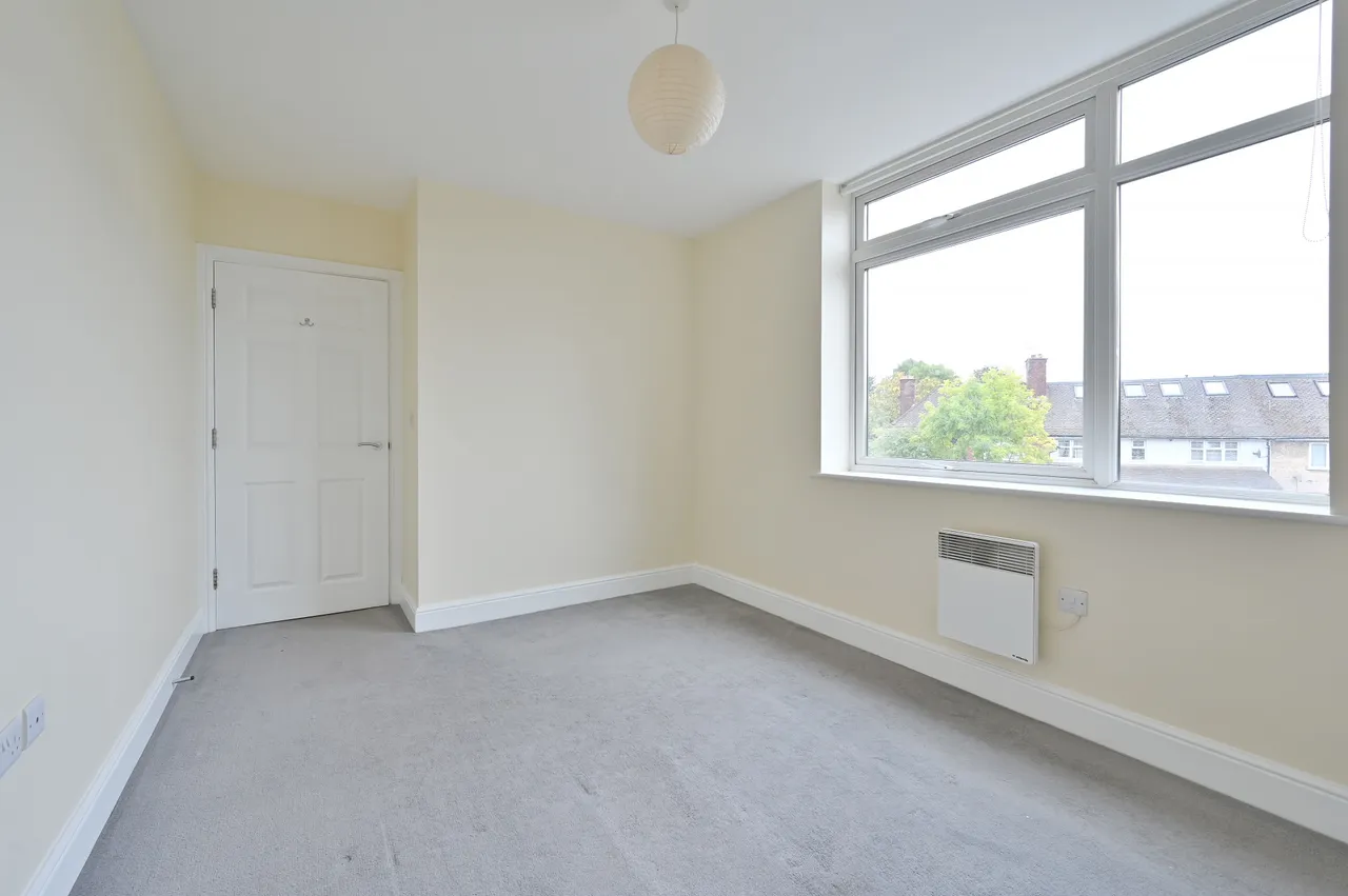 Watford, WD24, photo 4