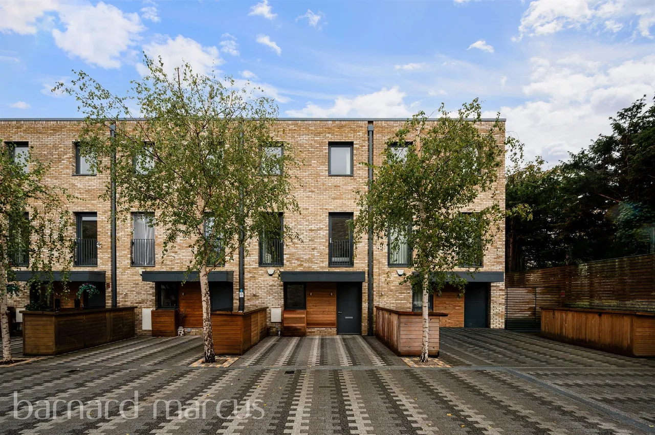 Beatrice Place, London, SW19, photo 4