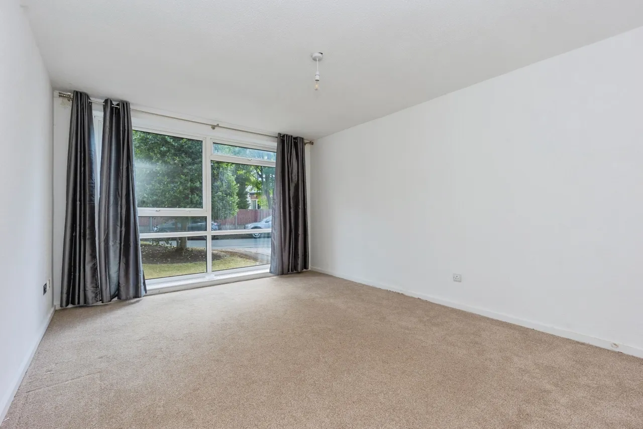 Harboro Road, Sale, Greater Manchester, M33, photo 3