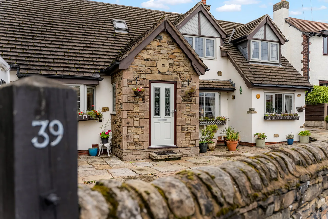 Greave, Romiley, SK6, photo 24