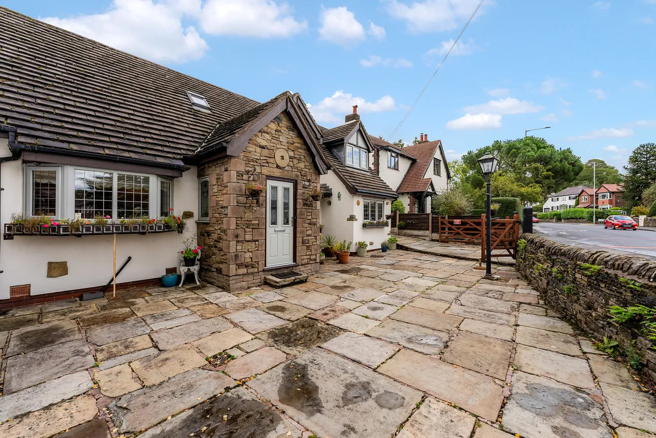 Greave, Romiley, SK6, photo 25