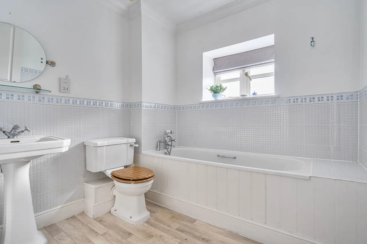 The Rockeries, Midhurst, GU29, photo 6