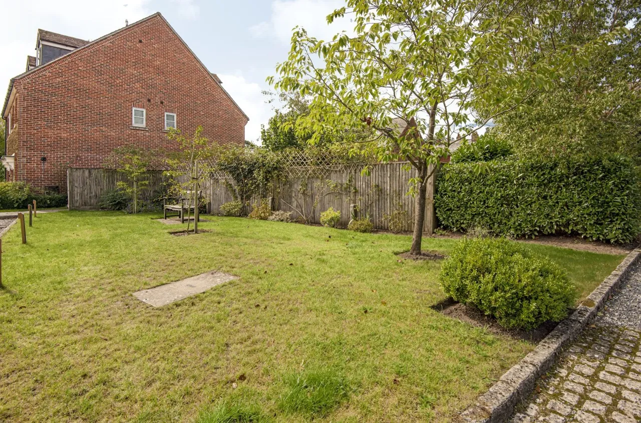 The Rockeries, Midhurst, GU29, photo 10