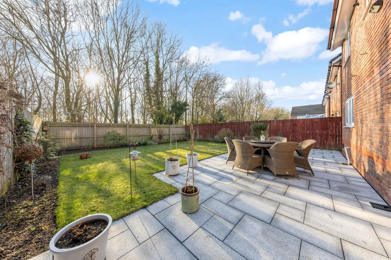 Pendle Gardens, Culcheth, Warrington, Warrington, WA3 4LU, photo 4