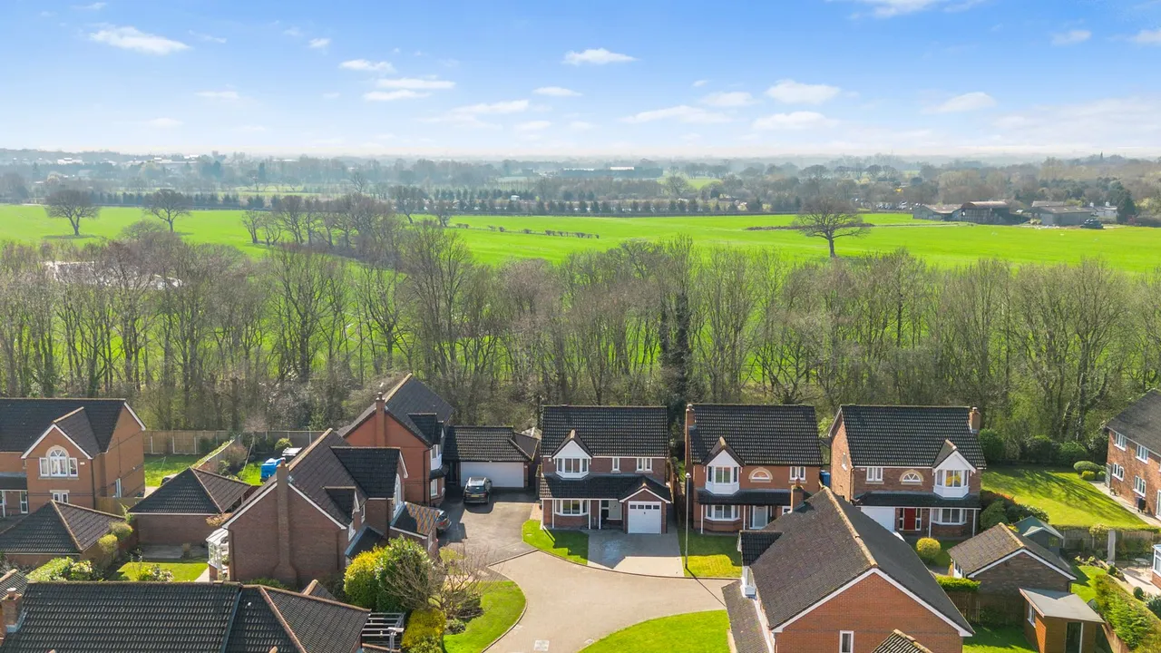 Pendle Gardens, Culcheth, Warrington, Warrington, WA3 4LU, photo 22