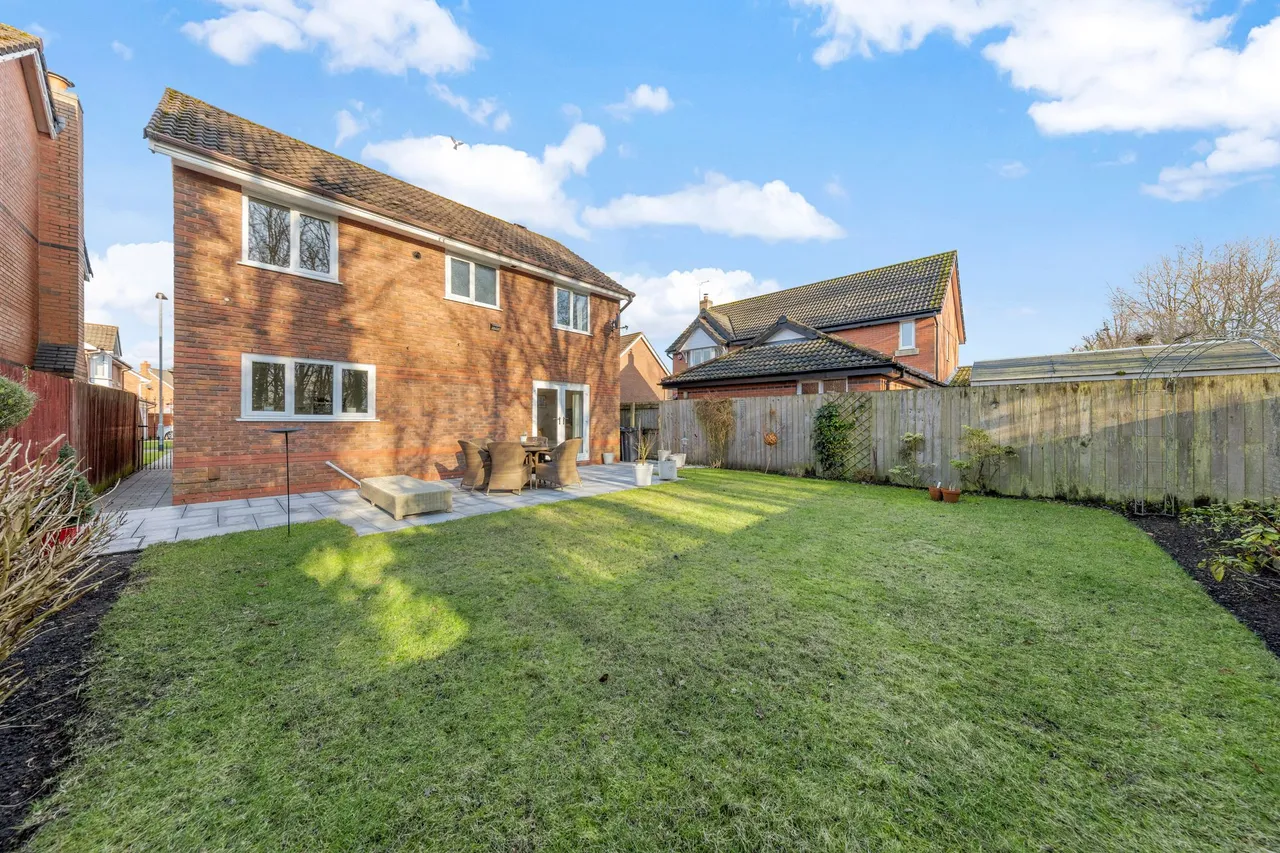 Pendle Gardens, Culcheth, Warrington, Warrington, WA3 4LU, photo 20