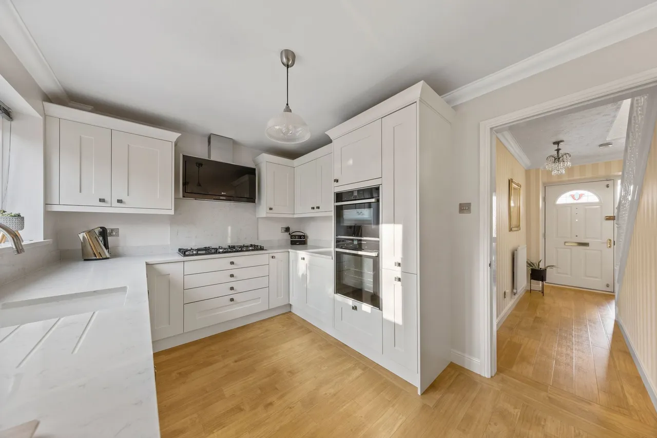 Pendle Gardens, Culcheth, Warrington, Warrington, WA3 4LU, photo 2