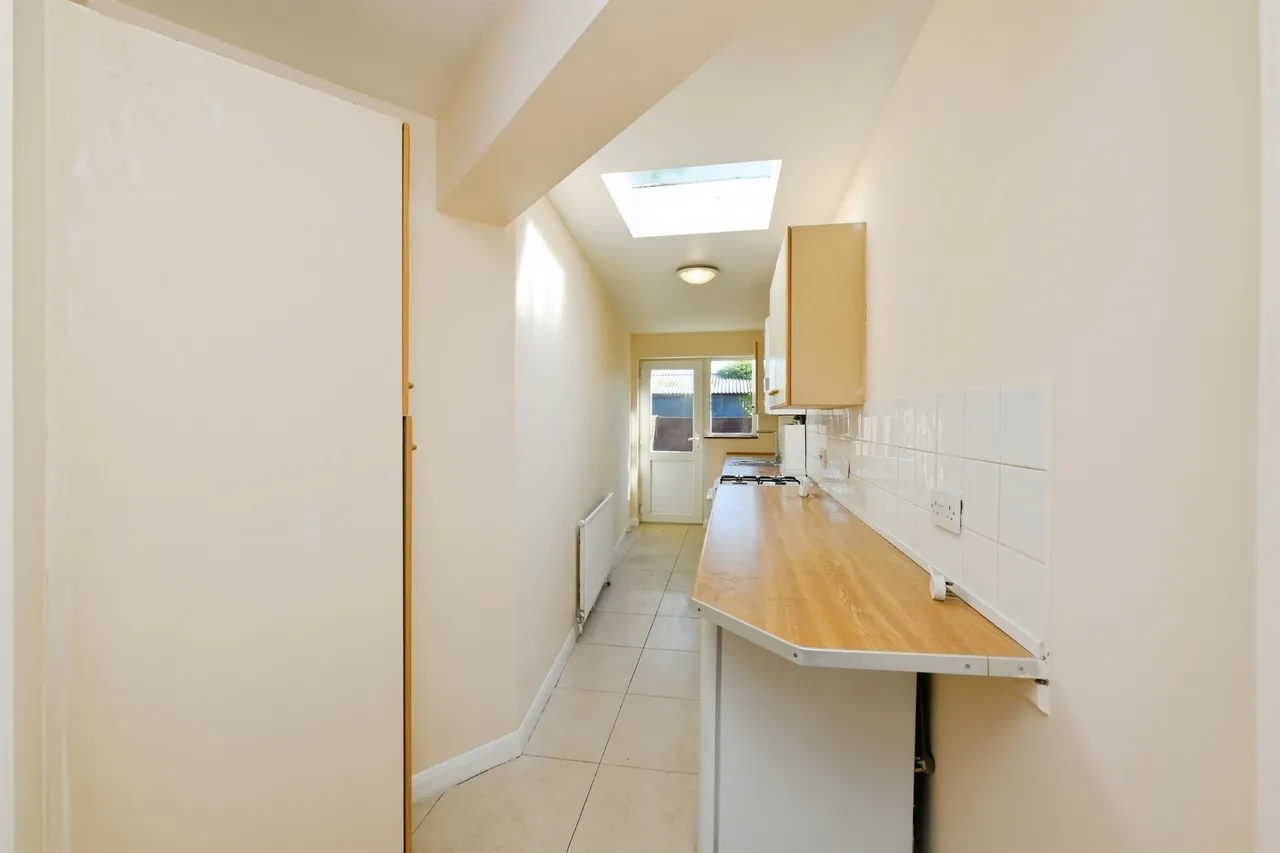 Watton Road, Ware, SG12, photo 9