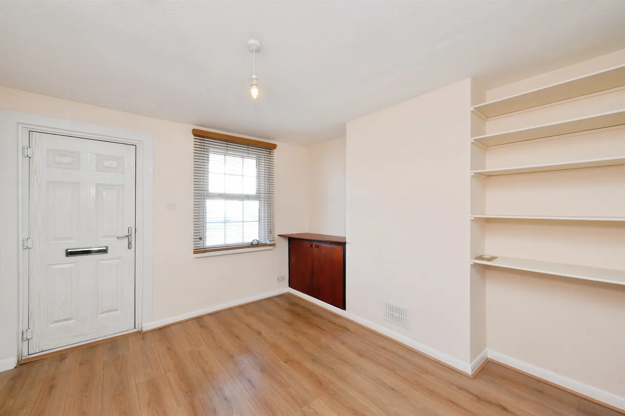 Watton Road, Ware, SG12, photo 4