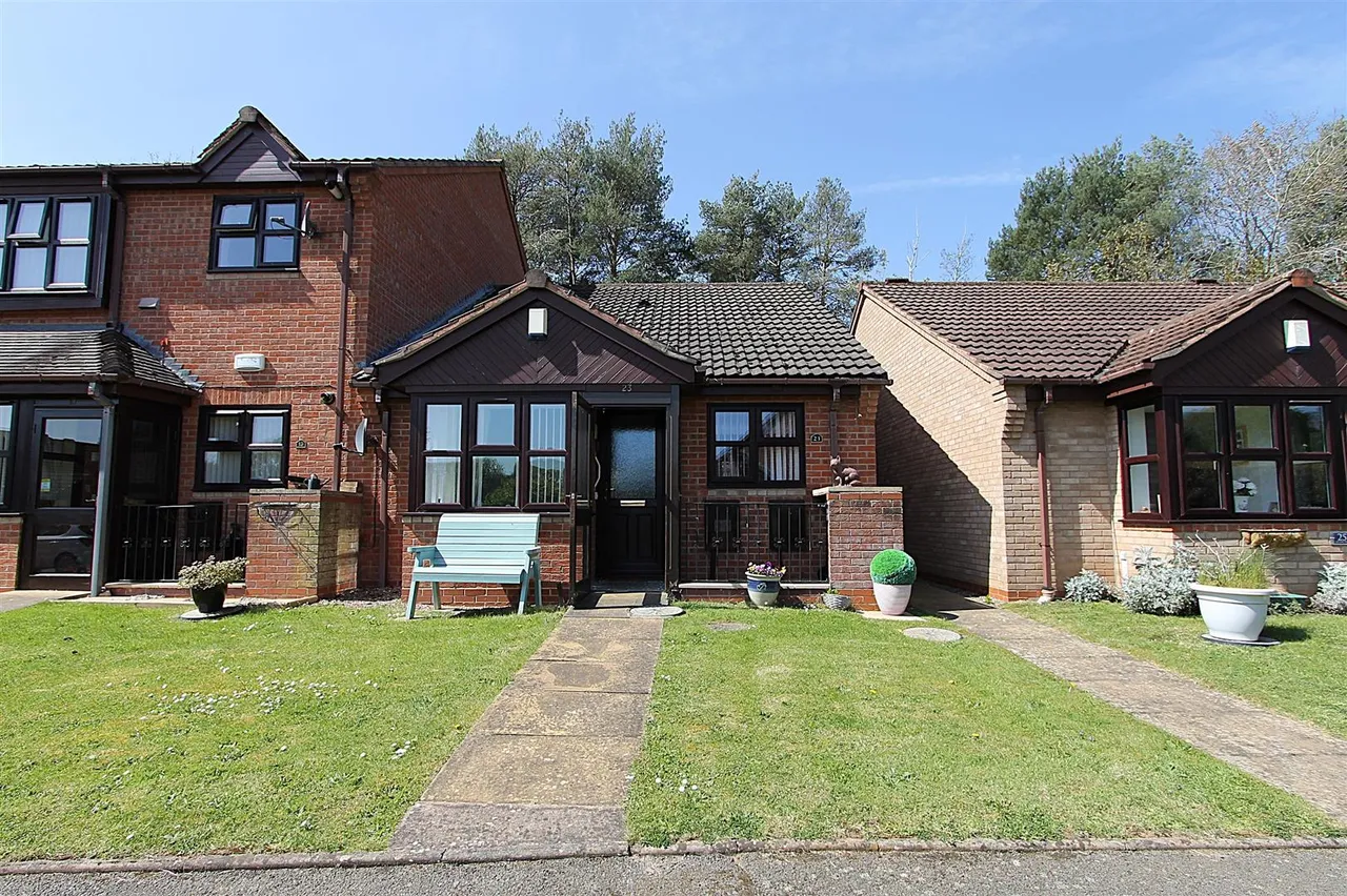 Skylark Way, Kidderminster, photo 14