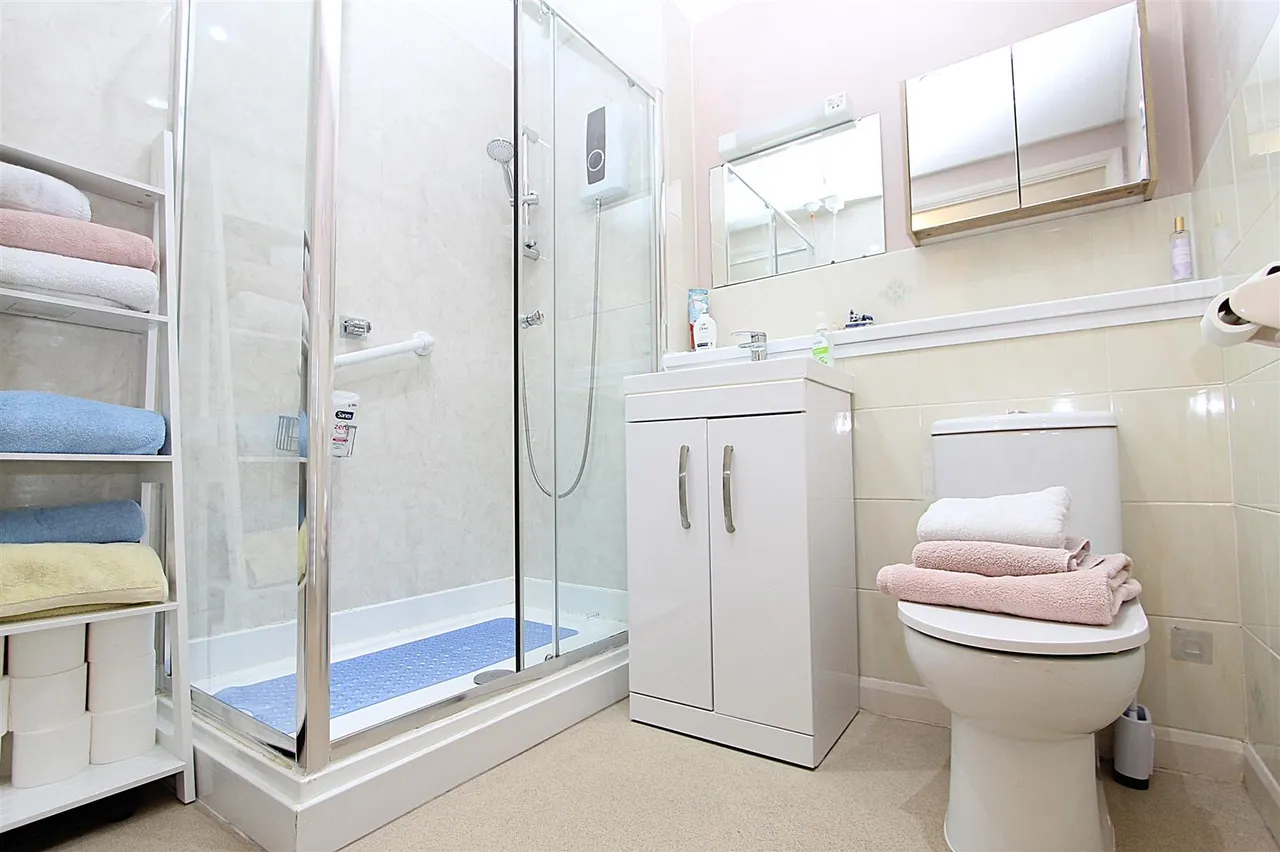 Skylark Way, Kidderminster, photo 11