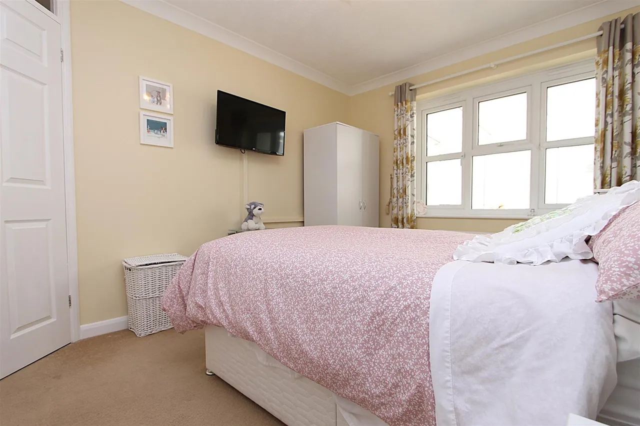 Skylark Way, Kidderminster, photo 7