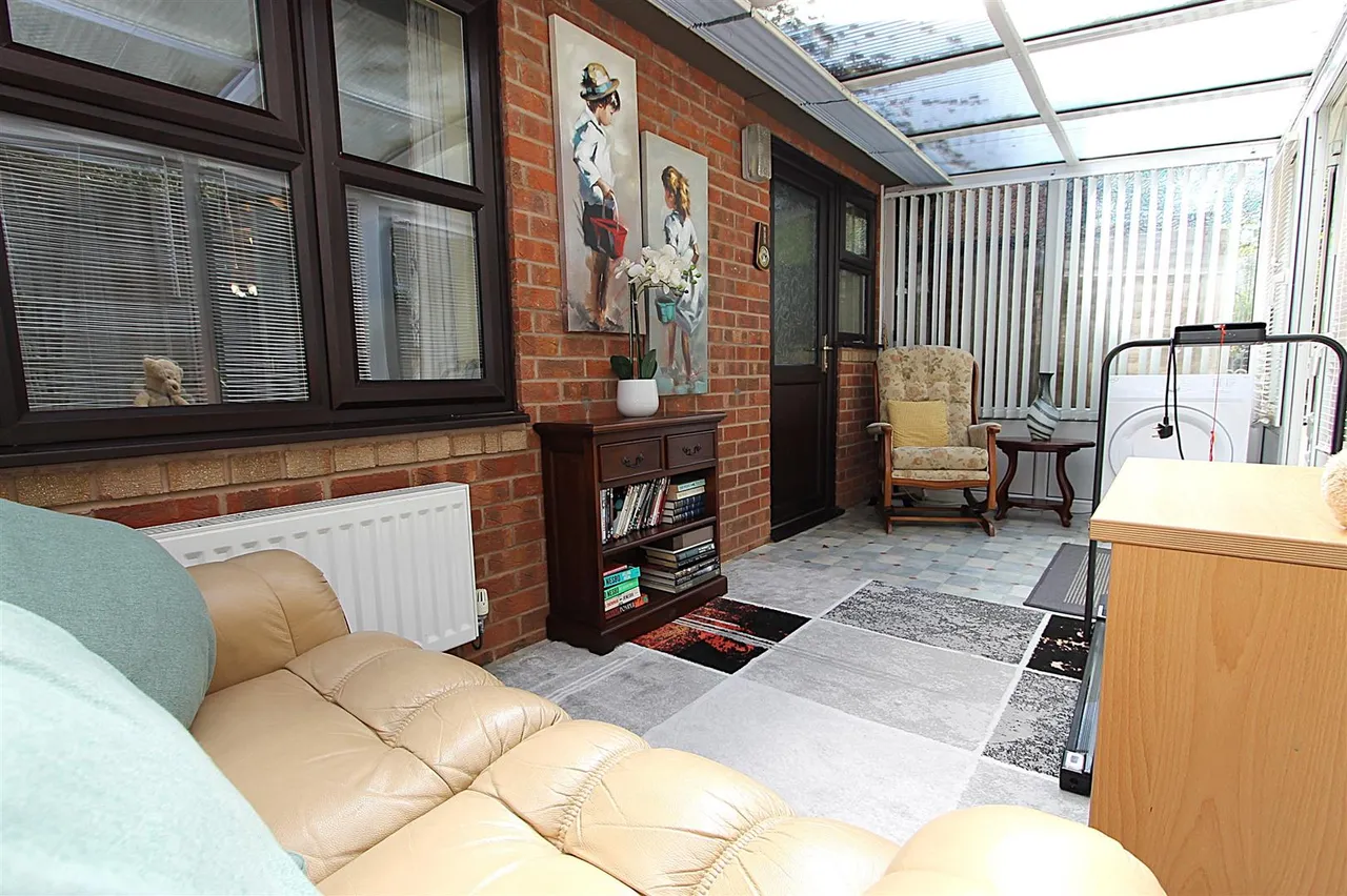 Skylark Way, Kidderminster, photo 6