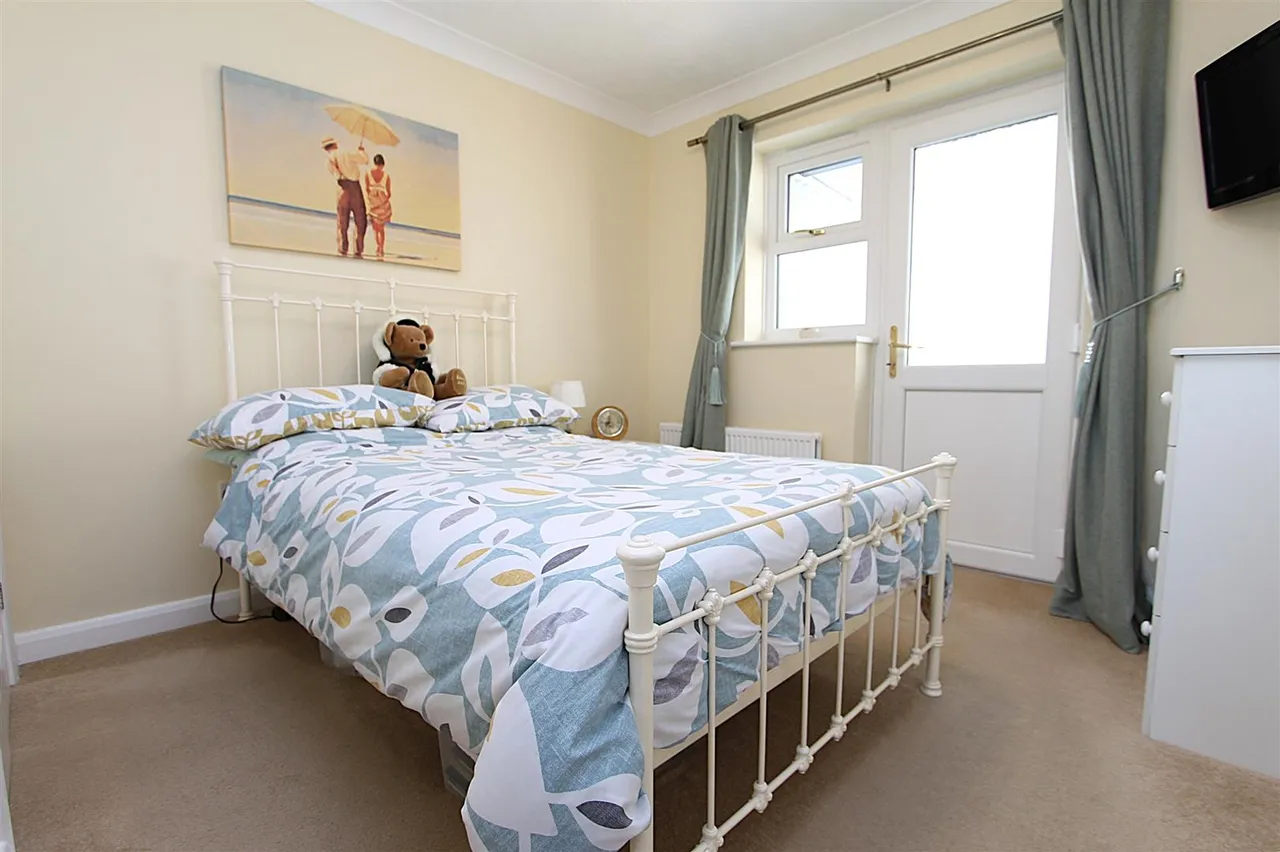 Skylark Way, Kidderminster, photo 9