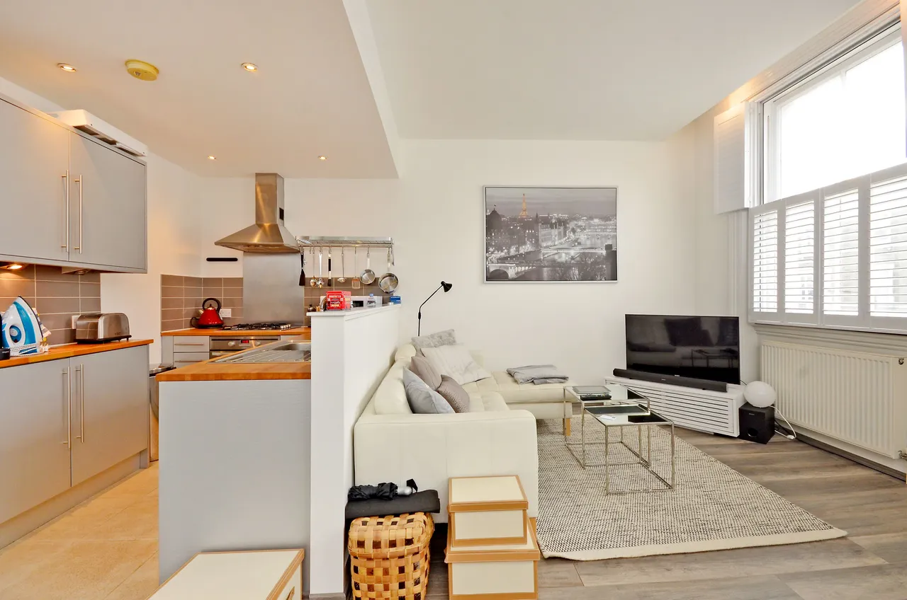 Flat 3, 17 Finborough Road, London, photo 4