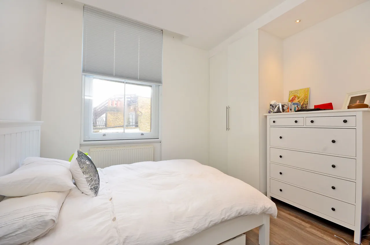 Flat 3, 17 Finborough Road, London, photo 7