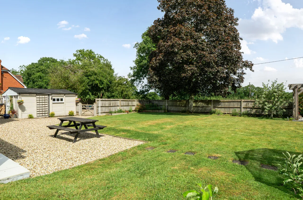West Heath, Baughurst, Tadley, Hampshire, RG26 5LE, photo 23