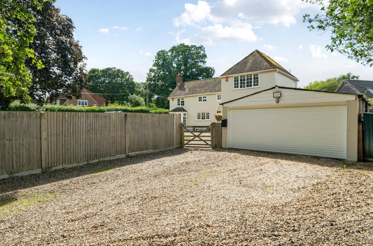 West Heath, Baughurst, Tadley, Hampshire, RG26 5LE, photo 8