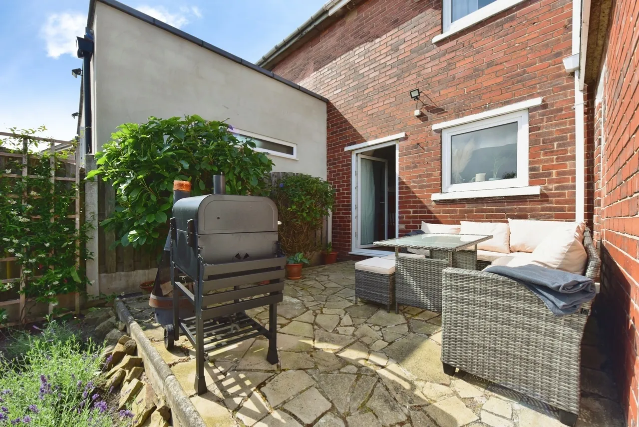 Chatsworth Road, Barnsley, S71, photo 5