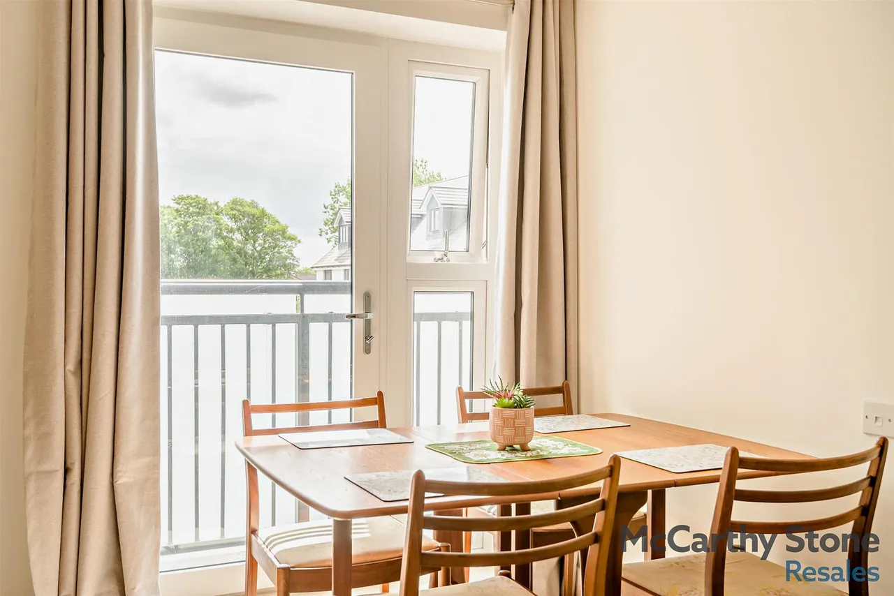 Kenn Road, Clevedon, BS21, photo 4