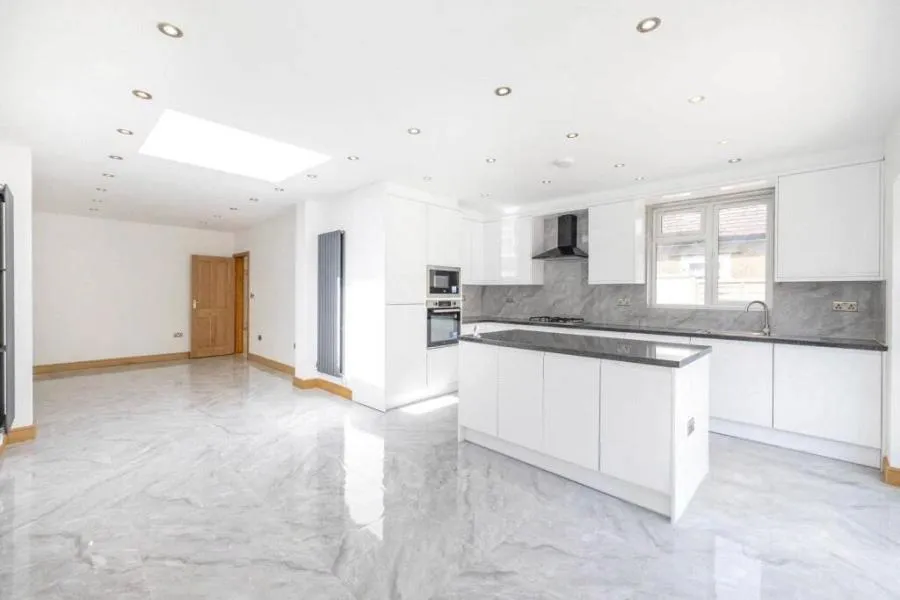 Hampermill Lane, Watford, WD19, photo 7