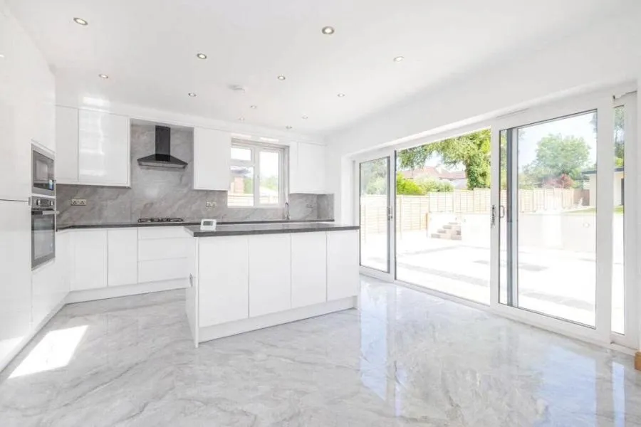 Hampermill Lane, Watford, WD19, photo 4