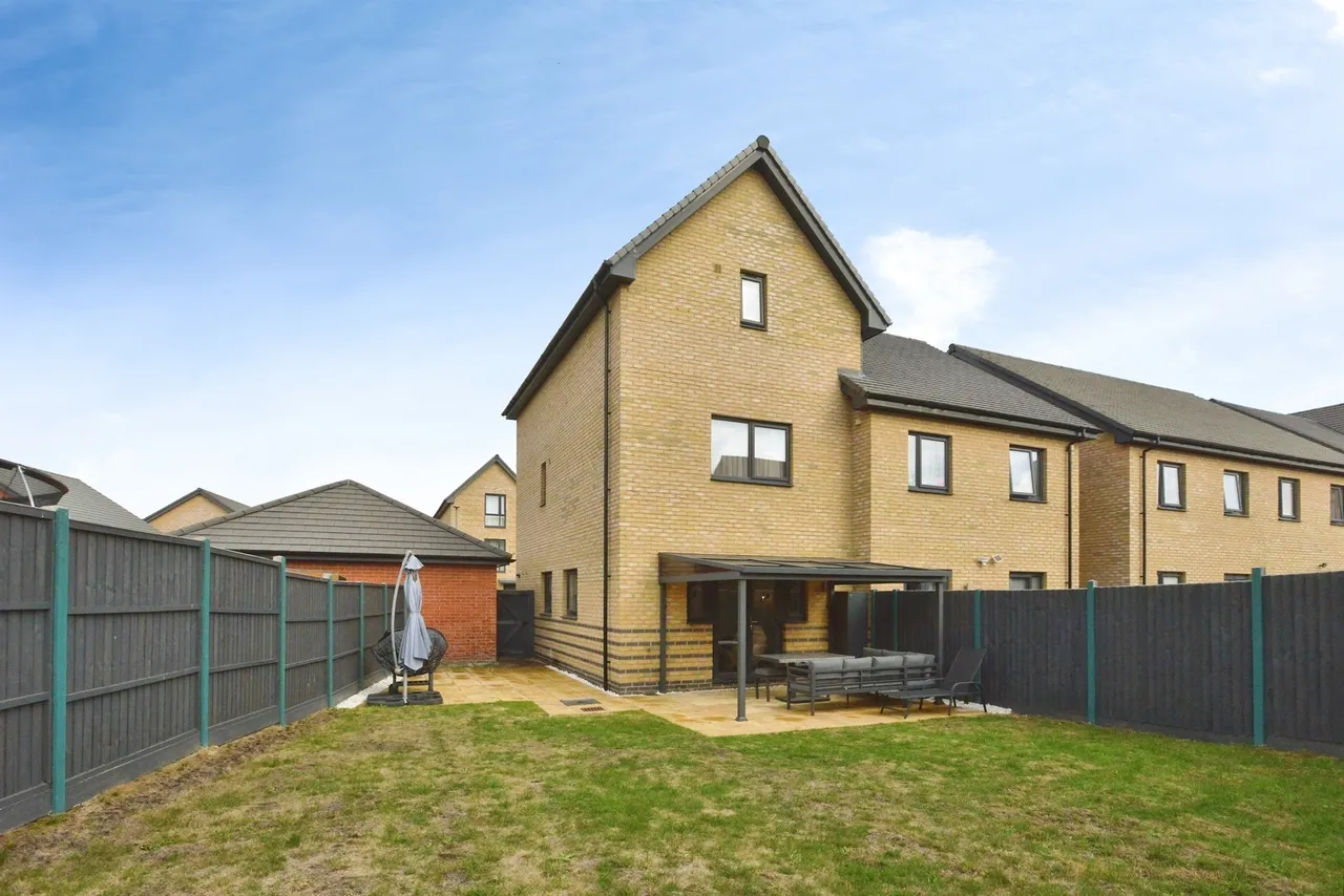 White Grove, Glebe Farm, MK17, photo 4