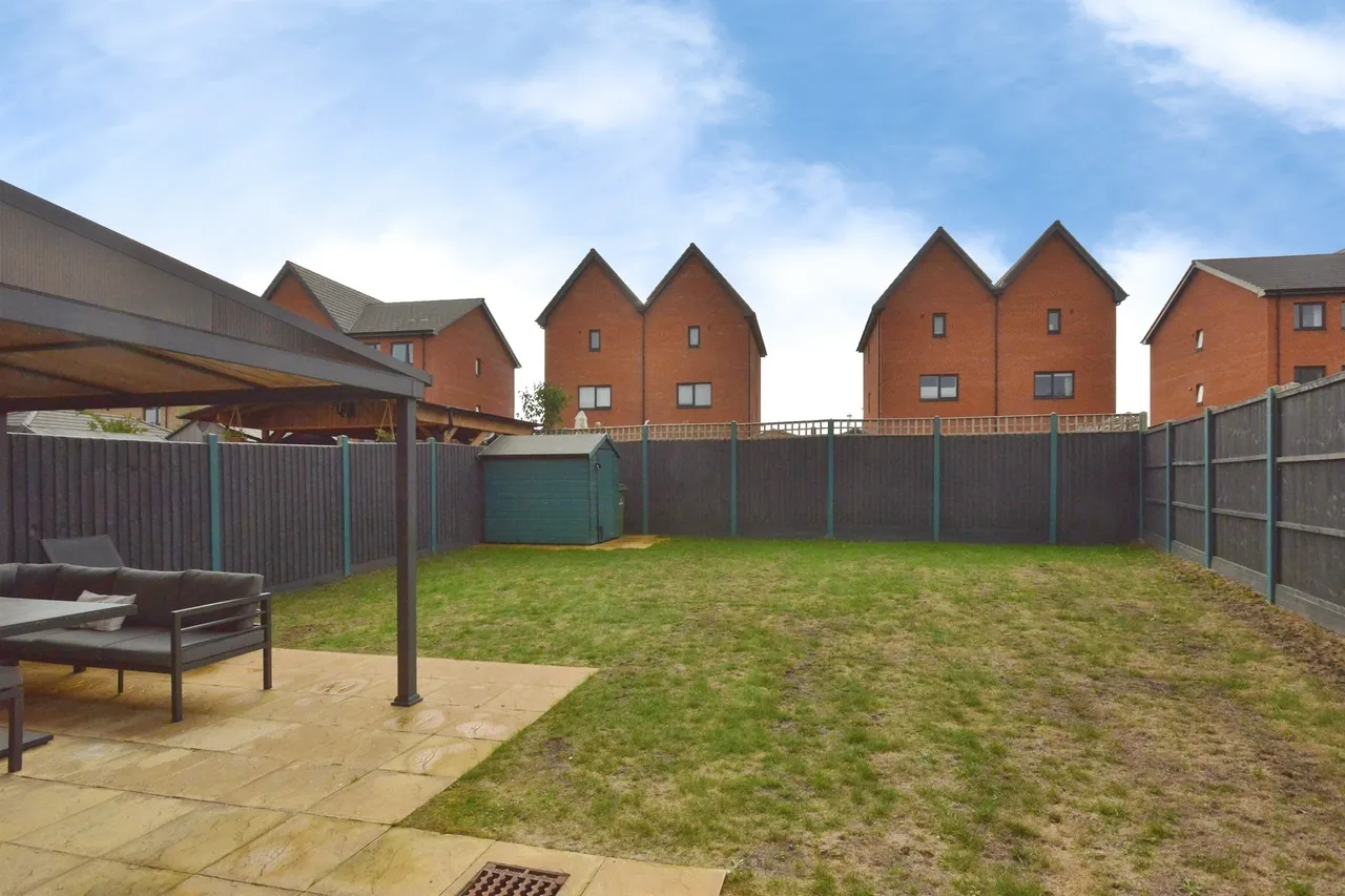 White Grove, Glebe Farm, MK17, photo 19