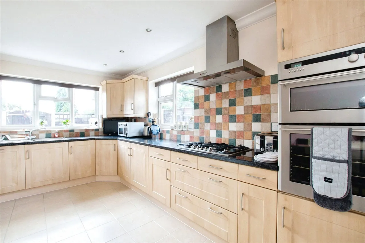 Hightown Road, Ringwood, BH24, photo 12