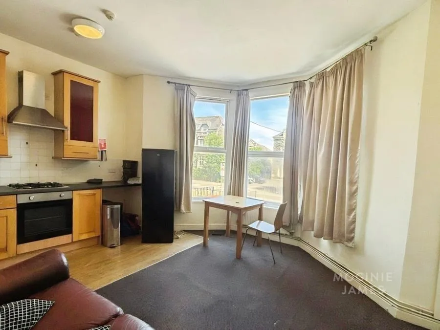 Newport Road, Roath, CF24, photo 5