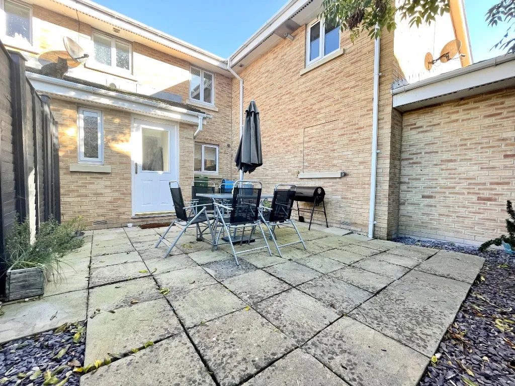 Lloyd Close, Cheltenham, GL51, photo 12