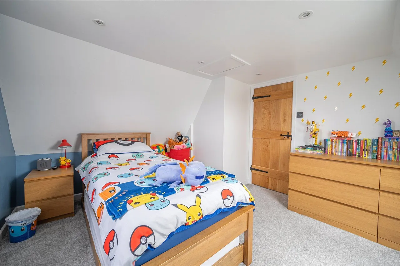 Sturton Lane, Garforth, LS25, photo 6