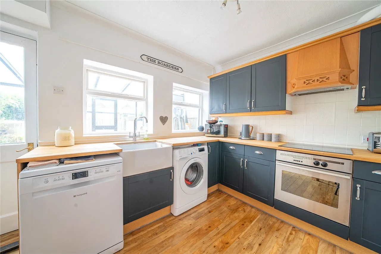 Sturton Lane, Garforth, LS25, photo 3
