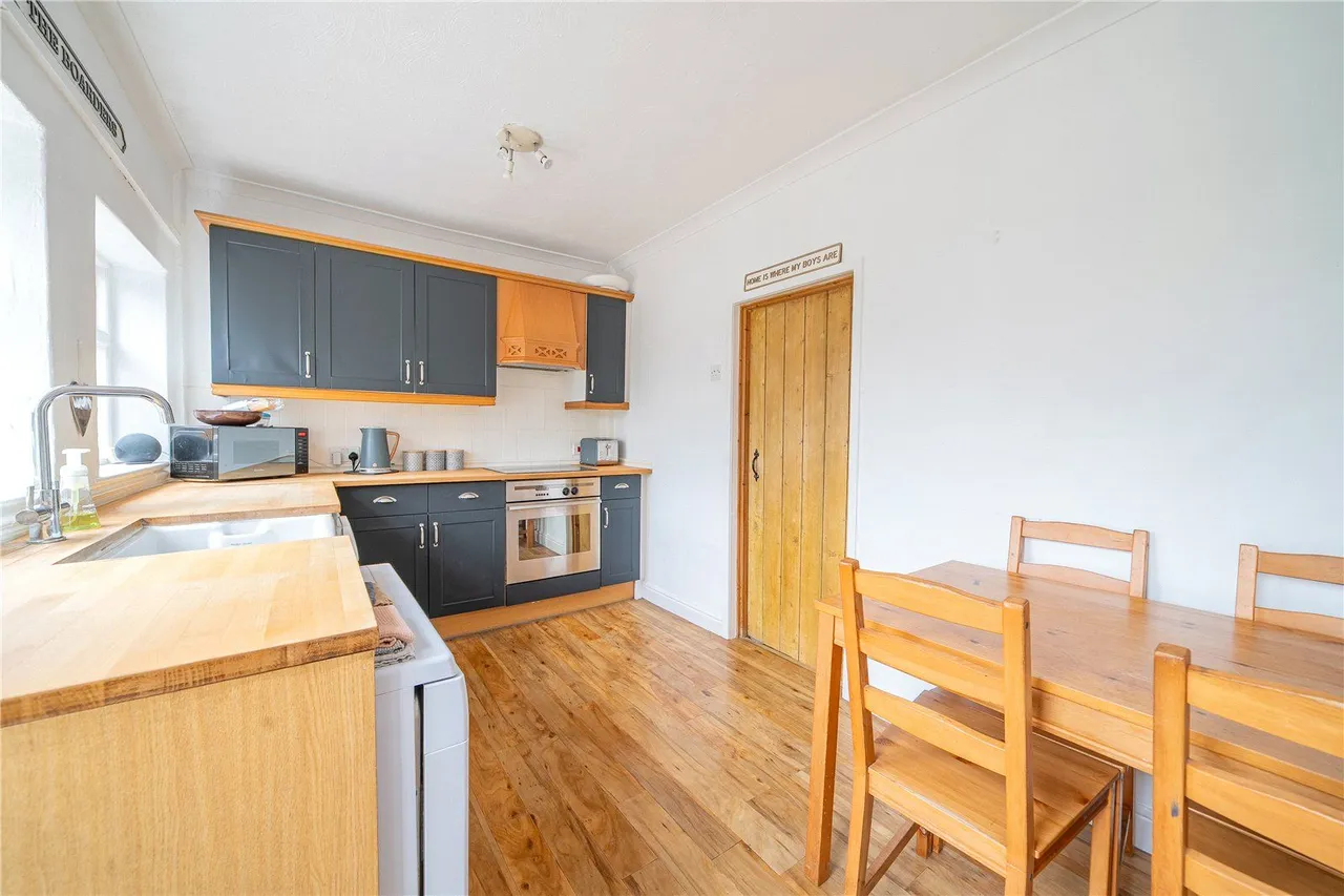 Sturton Lane, Garforth, LS25, photo 15