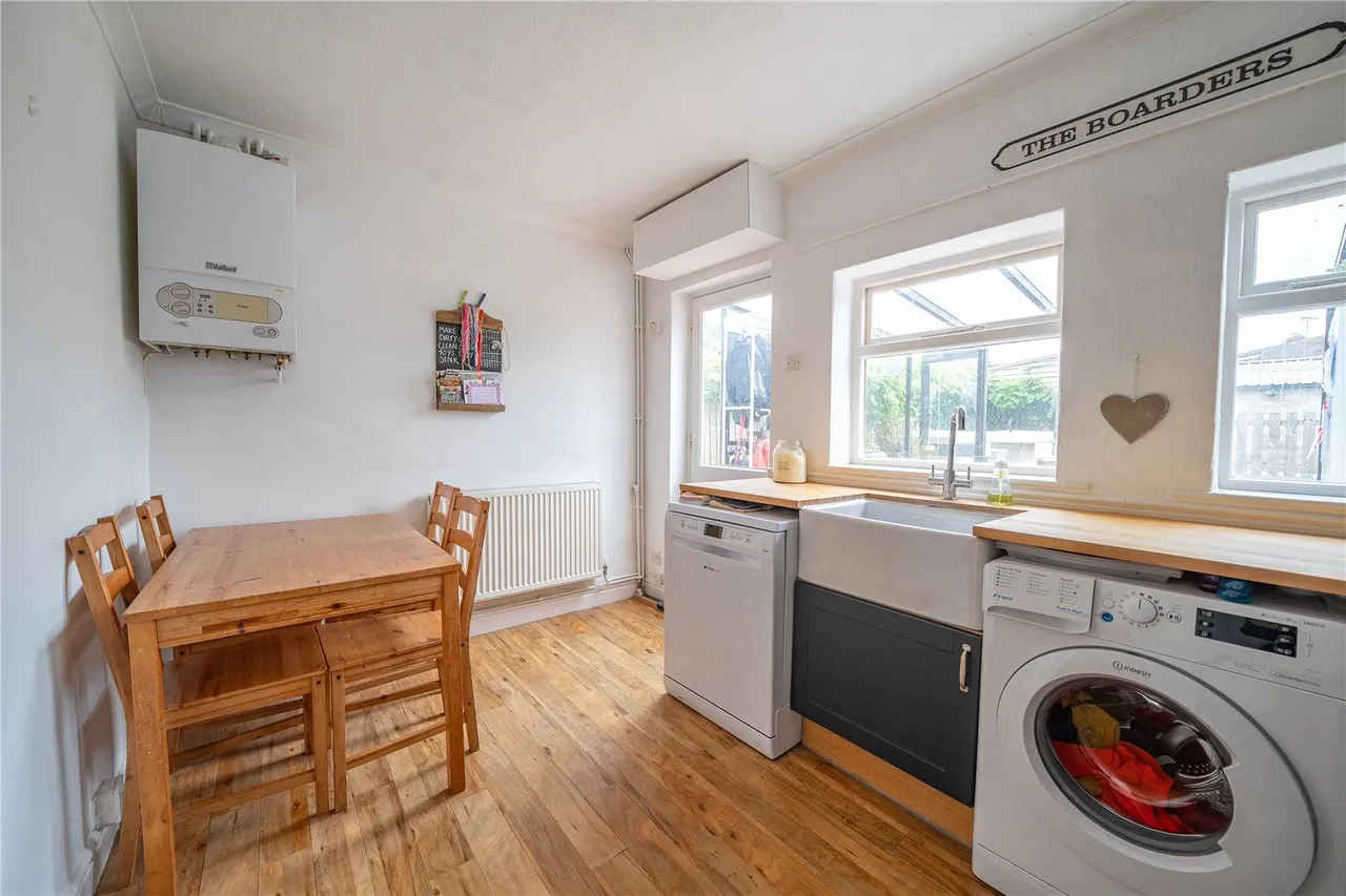 Sturton Lane, Garforth, LS25, photo 16