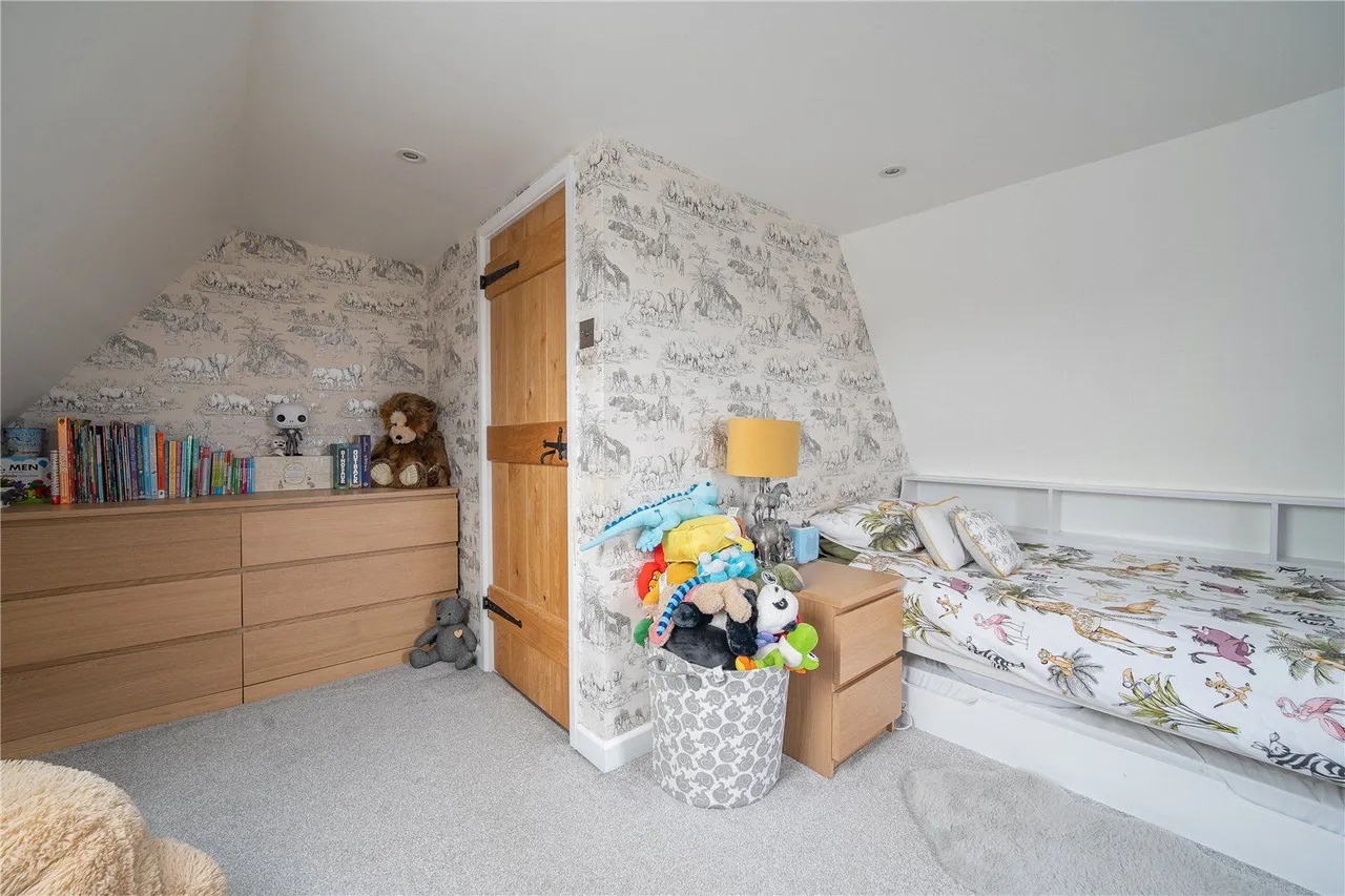 Sturton Lane, Garforth, LS25, photo 17