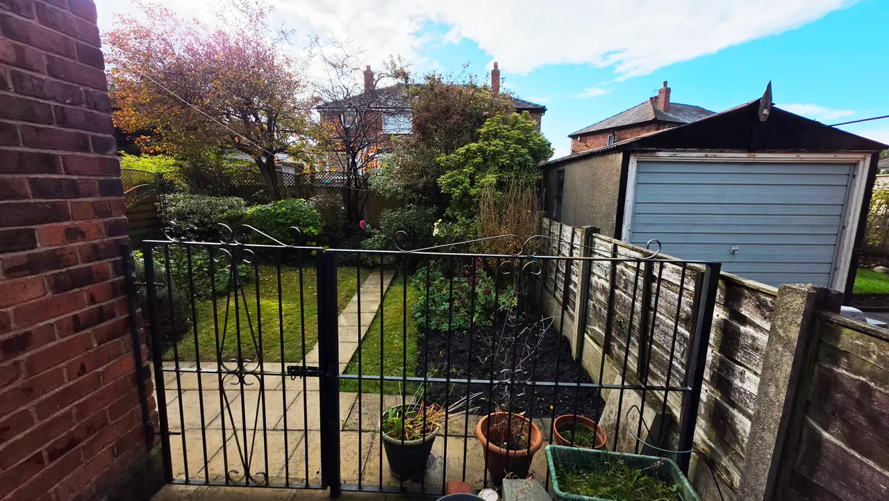 Sunnyside Road, Droylsden, M43, photo 15