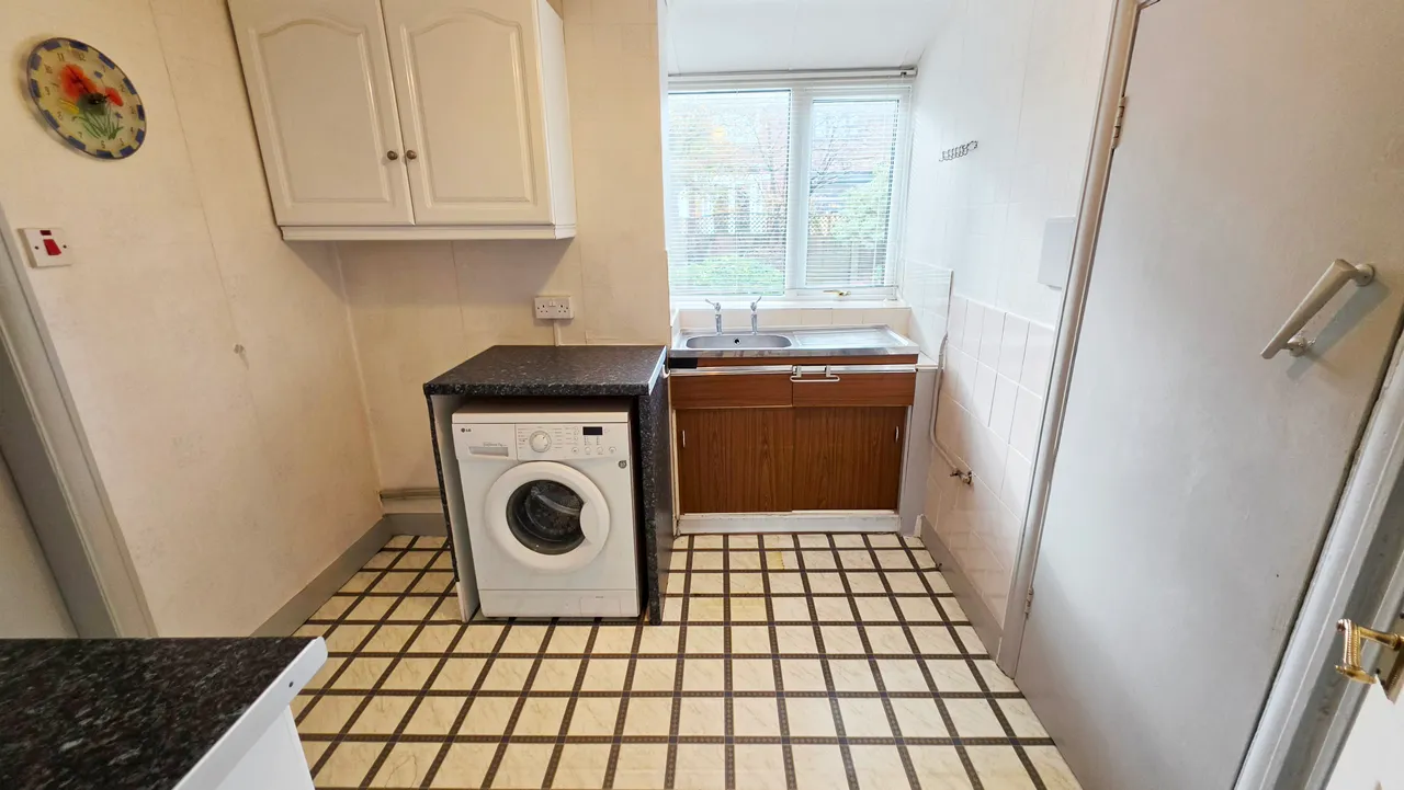 Sunnyside Road, Droylsden, M43, photo 4