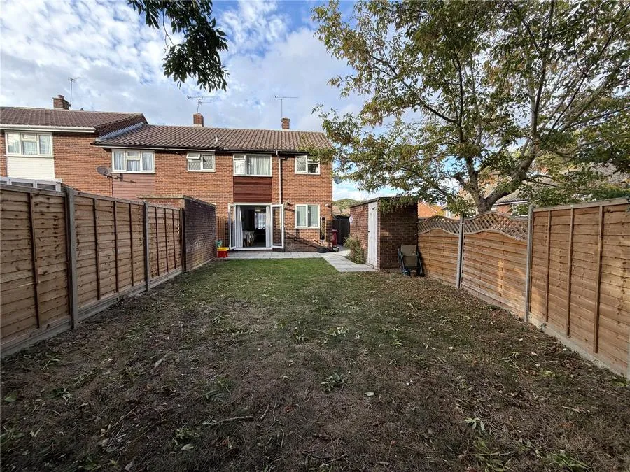 Bartelotts Road, Slough, SL2, photo 6