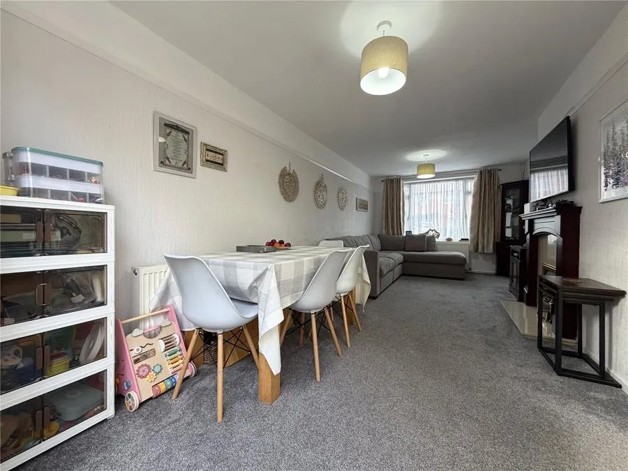 Bartelotts Road, Slough, SL2, photo 4