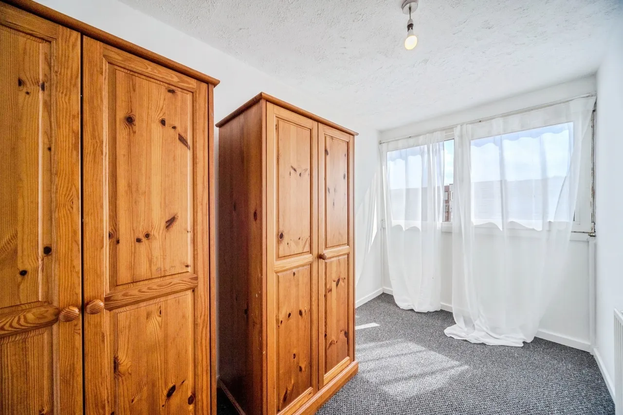 Nevis Grove, Bletchley, Milton Keynes, Buckinghamshire, MK2, photo 8